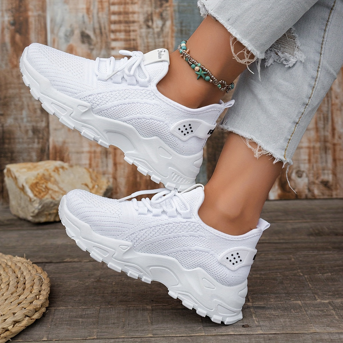 Ladies' White Sports Shoes Feature Breathable Mesh Uppers And Thick Soles. Designed As Casual Lace - Up Outdoor Footwear, These Lightweight Low - Top Shoes Come With An Added Bonus: They Are Available In Plus Sizes.