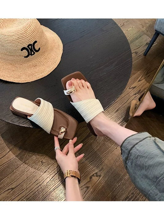 Vacation Style Metal Flip-Flops Elegant Square Toe Straw Woven Toe Covering Sandals Women's Summer Outwear 2025 New Arrival